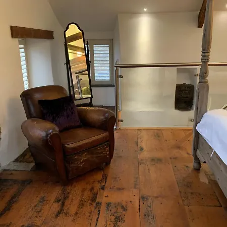 Holiday home The With Breakfast At Rick Stein's Seafood Restaurant *
